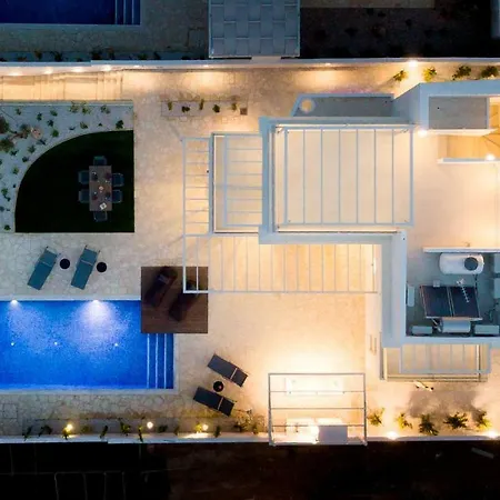 Villa Azure Vista